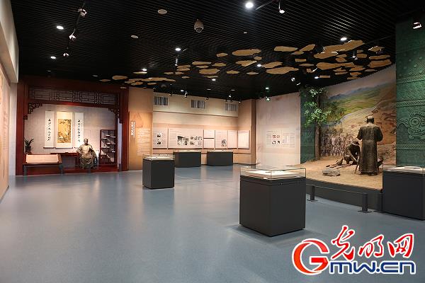 [Freehand brushwork China explores the origin of Chinese characters] China Literature Museum: Continue the historical context and tell the story of China.
