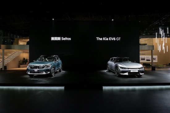 The brand-new SUV Satus is listed at the Shanghai Auto Show, and Kia's global model lineup is added _fororder_image012