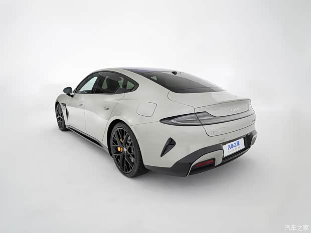 Xiaomi Auto Xiaomi SU7 2024 800km four-wheel drive with long battery life and high-order intelligent driving Max version.
